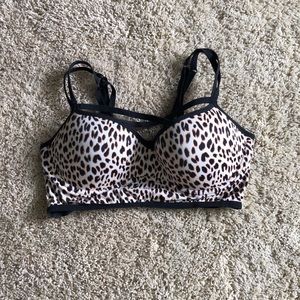 •PINK Victoria secret bra